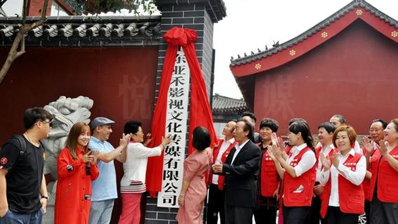 品牌策划与设计：案例解析背后的策略与技巧